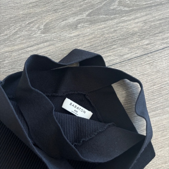 Aritzia Babaton Sculpt Knit Criss Cross Cropped Tank - Picture 6 of 9